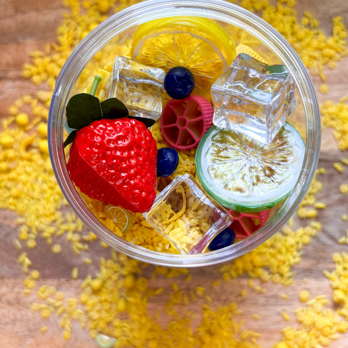 Lemonade Stand Scoop & Play Sensory Mix